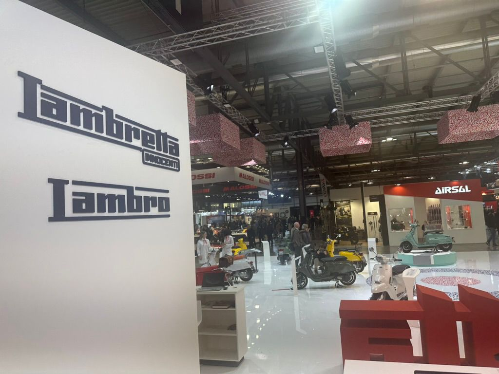 โลโก้ Innocenti, Lambretta และ Lambro ที่ Fiera Milano Rho